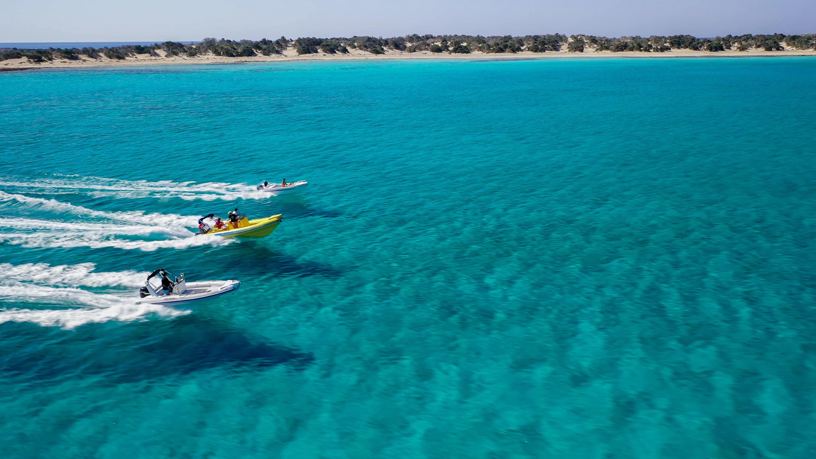 Boat rental Chrisi island 2